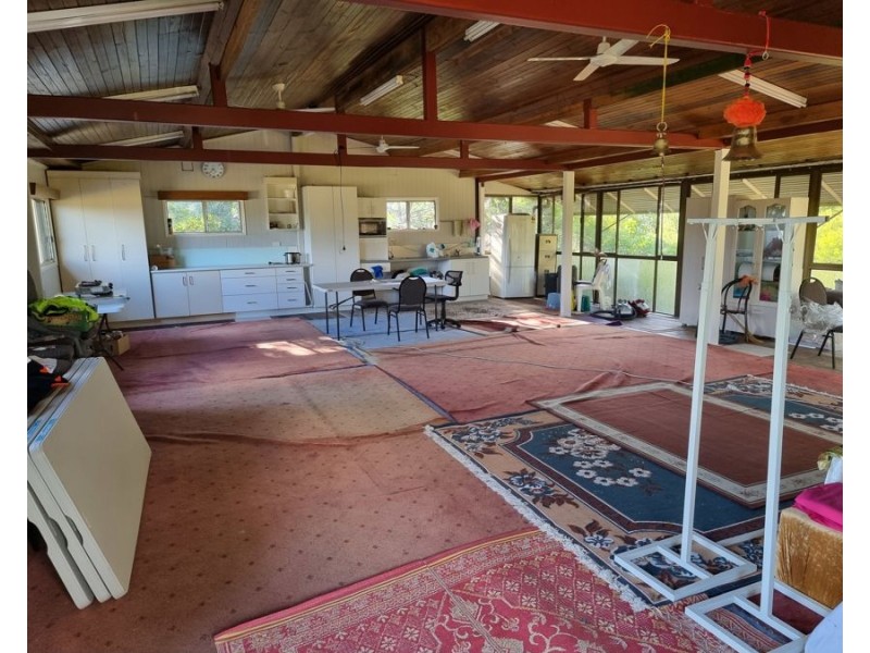 16 Kirk St, Bundamba QLD 4304