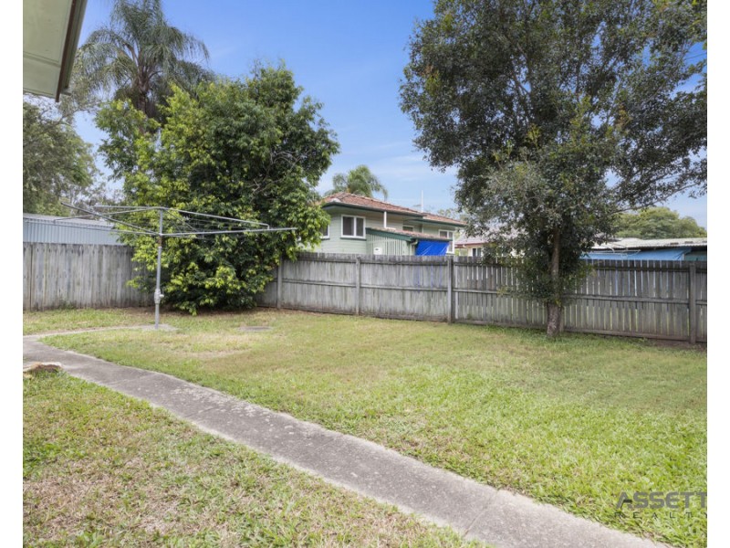 2 Leonard Street, Leichhardt QLD 4305