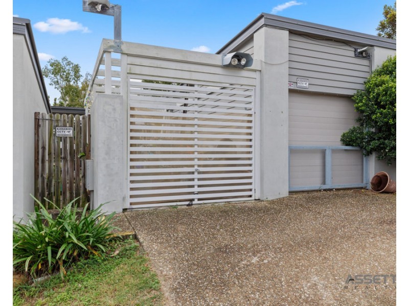 2/64 Glorious Promenade, Redbank Plains QLD 4301