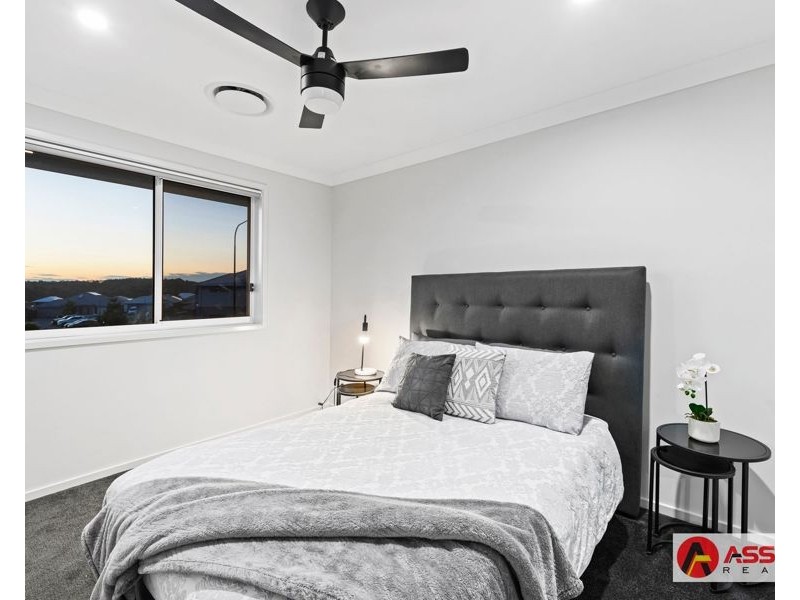 1 William Bay Court, South Ripley QLD 4306