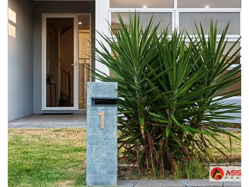 1 William Bay Court, South Ripley QLD 4306