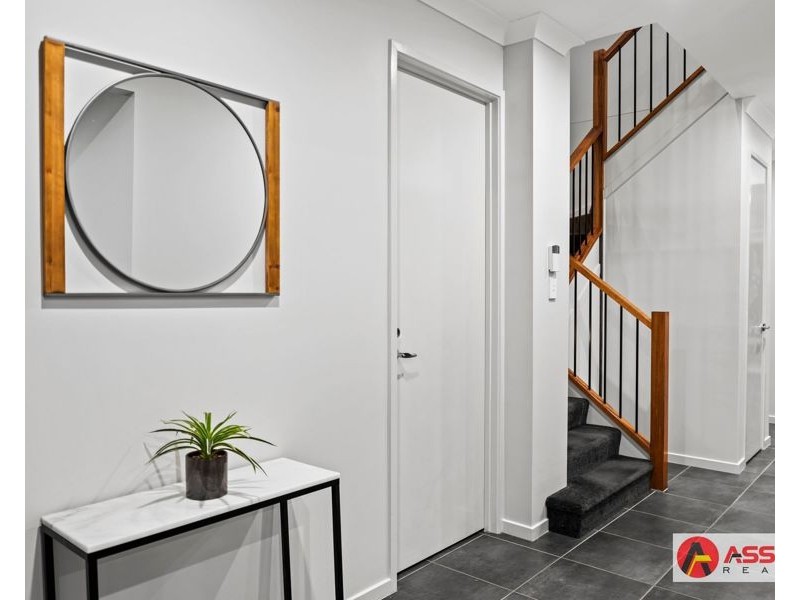 1 William Bay Court, South Ripley QLD 4306