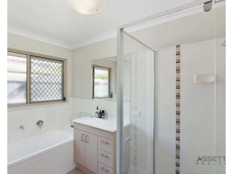 1 Claudia Circuit, Kallangur QLD 4503