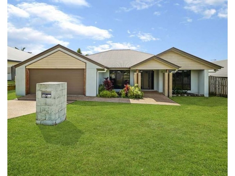 7 PARKLINK WEST AVENUE, Wondunna QLD 4655