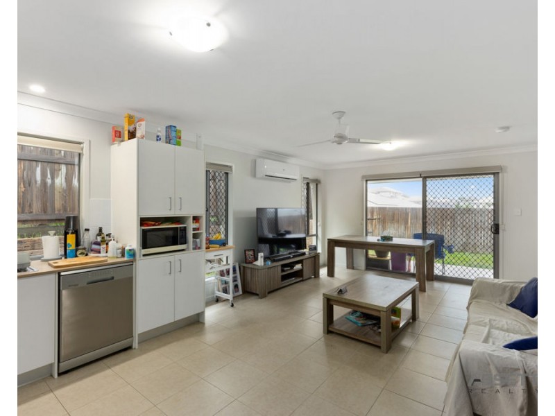 1 & 2/88 Alesana Drive, Goodna QLD 4300