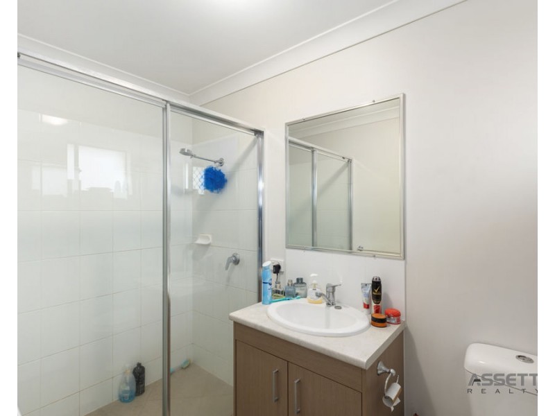 1 & 2/88 Alesana Drive, Goodna QLD 4300
