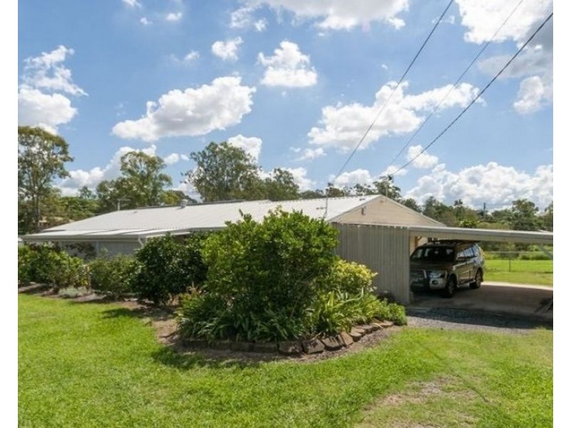 9 Carol Street, Redbank Plains QLD 4301