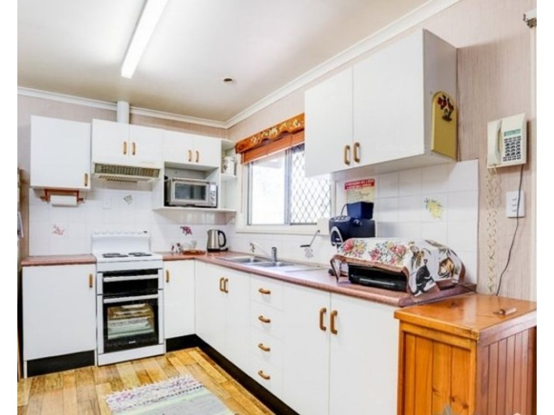 9 Carol Street, Redbank Plains QLD 4301