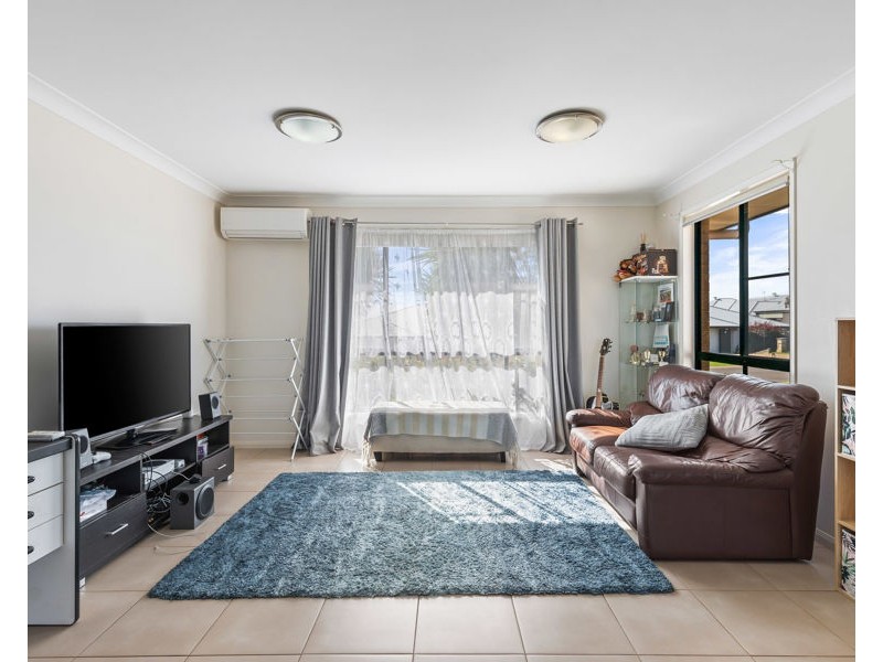 2/3 Coverack  Street, Kleinton QLD 4352