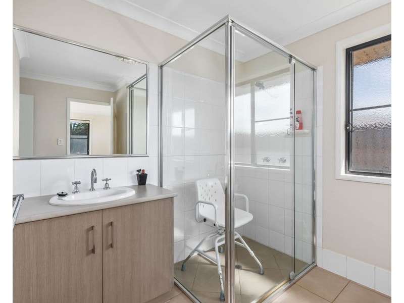 2/3 Coverack  Street, Kleinton QLD 4352