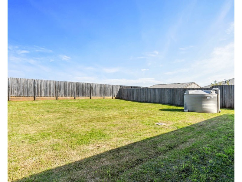 2/3 Coverack  Street, Kleinton QLD 4352