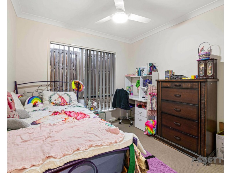 74 Meadows  Circuit, Bellbird Park QLD 4300