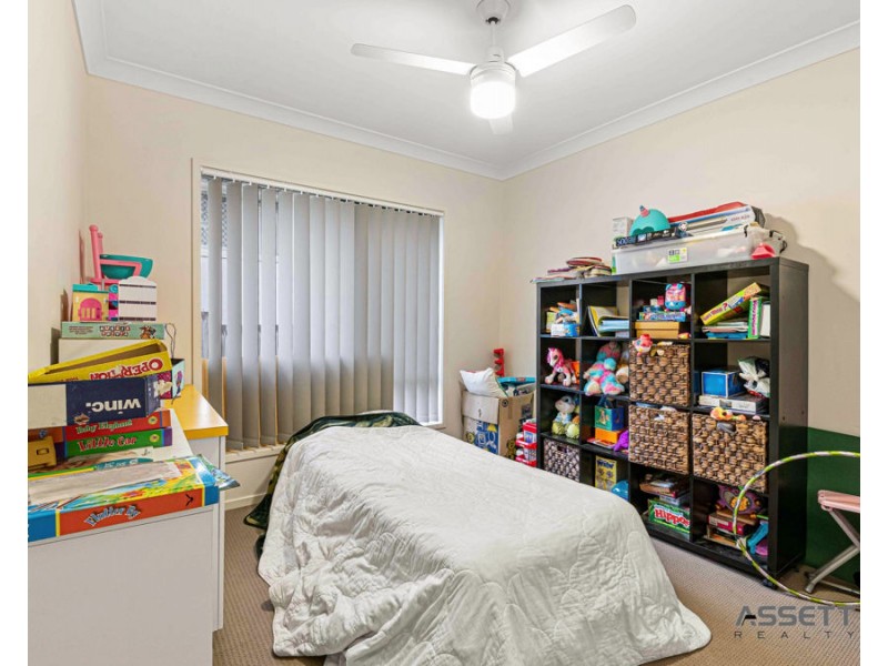 74 Meadows  Circuit, Bellbird Park QLD 4300