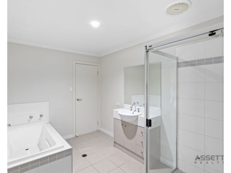 3/66 Glorious Promenade, Redbank Plains QLD 4301