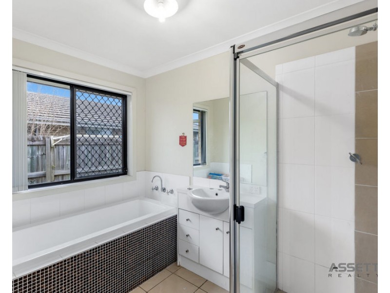 156 Alawoona Street, Redbank Plains QLD 4301