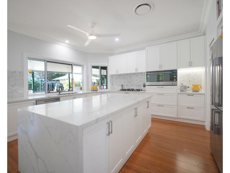 206 Denmans Camp Road, Wondunna QLD 4655