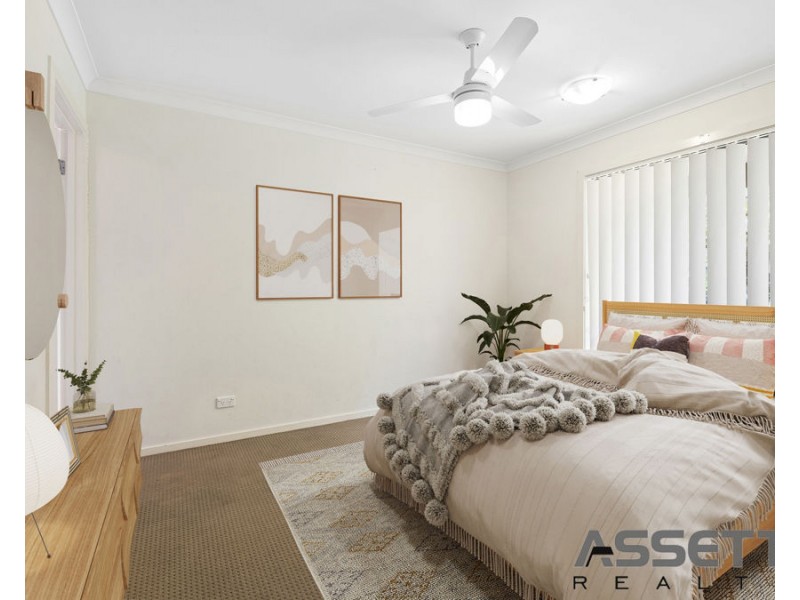 16 Kenneth Drive, Augustine Heights QLD 4300