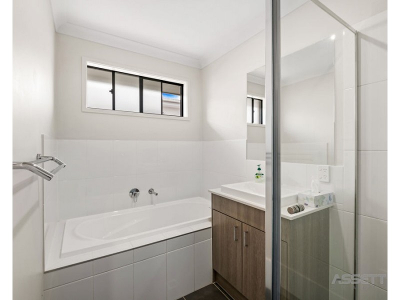 20 Holland Street, Bellbird Park QLD 4300