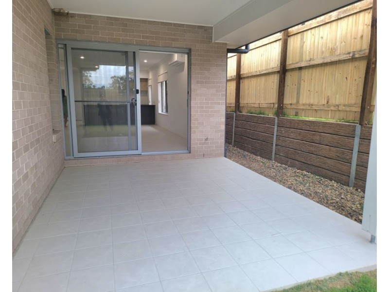 34 Lapwing Crescent, Bellbird Park QLD 4300