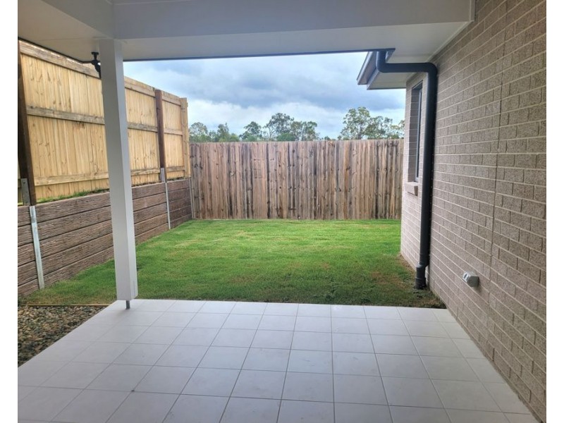 34 Lapwing Crescent, Bellbird Park QLD 4300