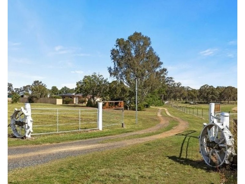 14115 Cunningham Highway, Rosenthal Heights QLD 4370