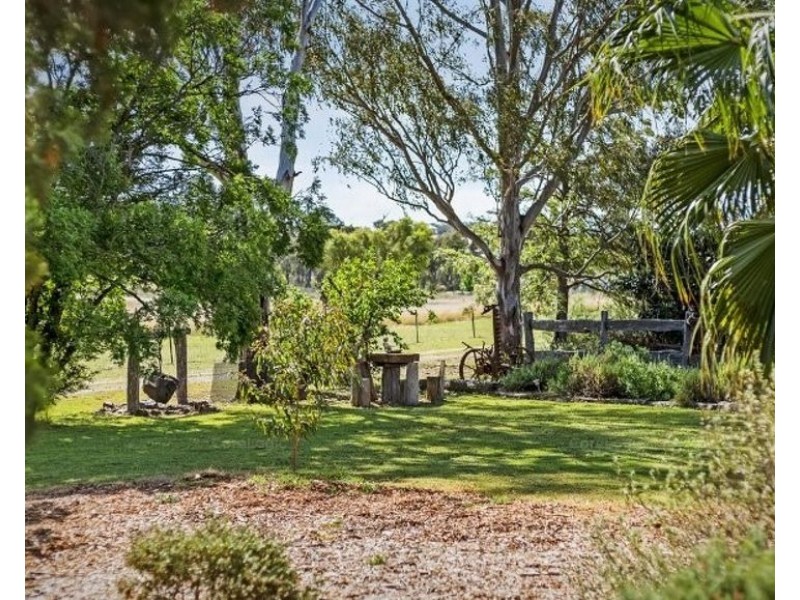 14115 Cunningham Highway, Rosenthal Heights QLD 4370