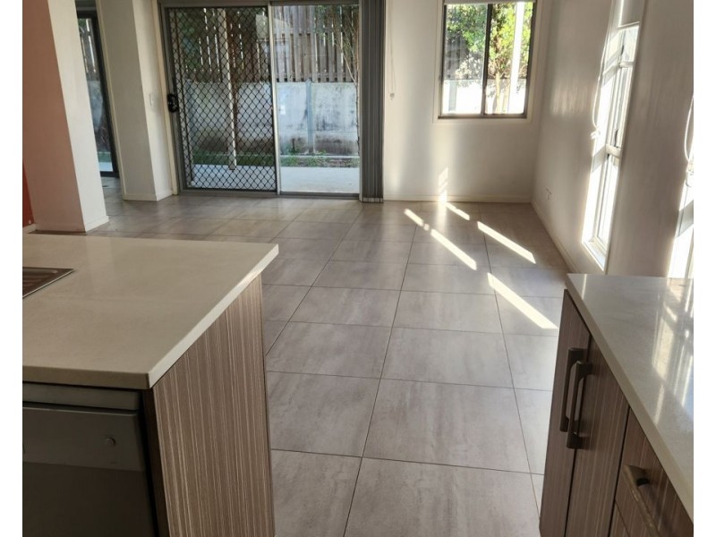 18/70 Willow Road, Redbank Plains QLD 4301