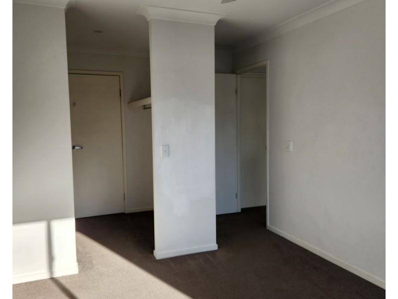 18/70 Willow Road, Redbank Plains QLD 4301