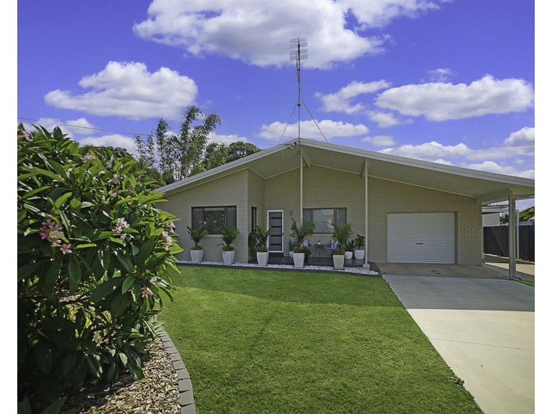 19 Churchill Street, Urangan QLD 4655