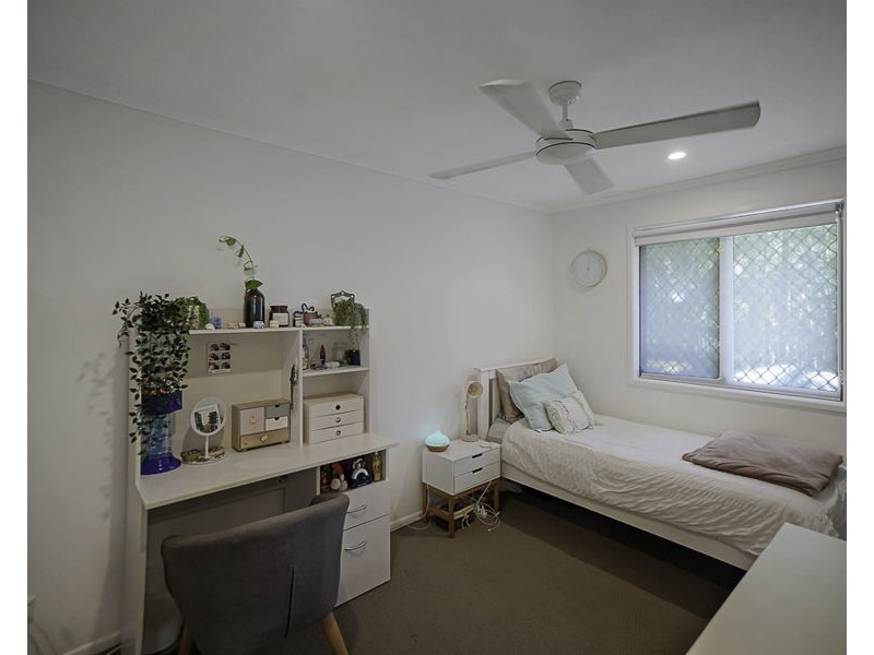 19 Churchill Street, Urangan QLD 4655