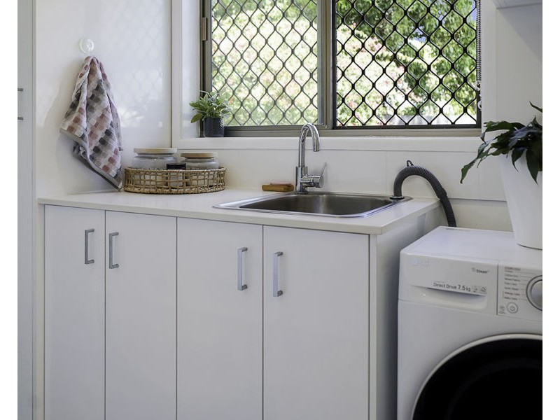 19 Churchill Street, Urangan QLD 4655