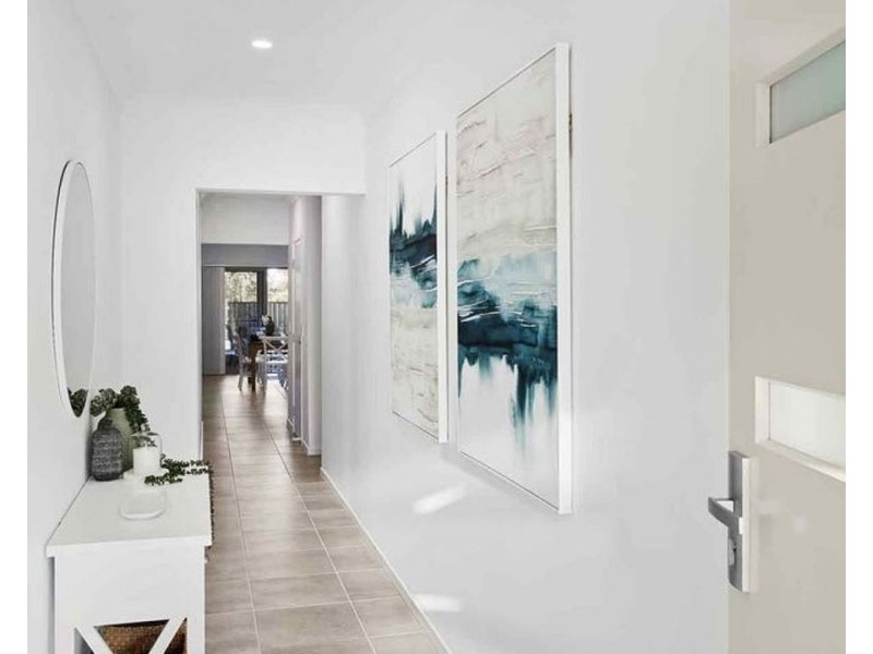 9 Priestley Street, Collingwood Park QLD 4301