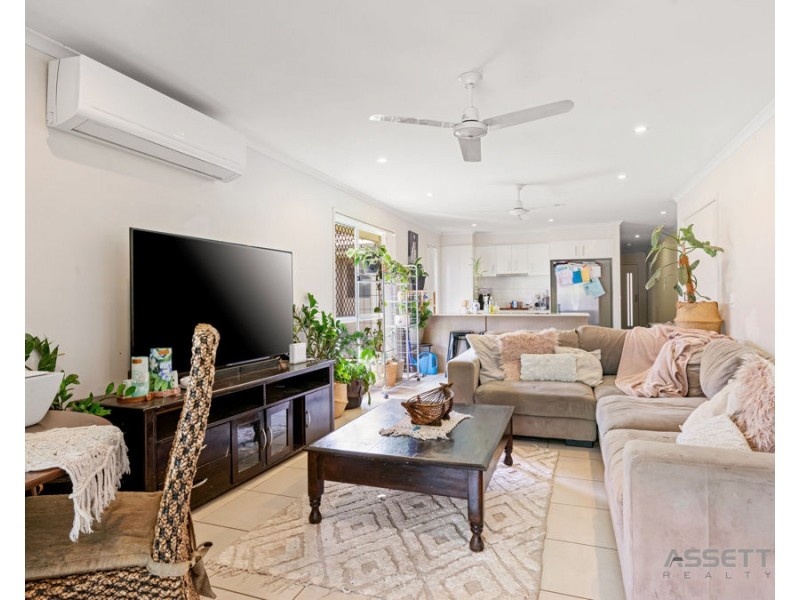 213 Cedar Road, Redbank Plains QLD 4301