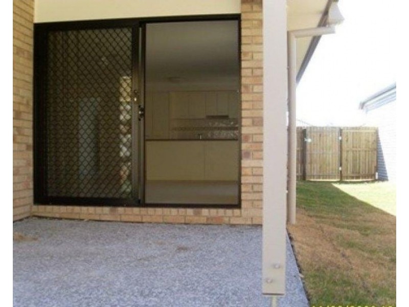 8 Scott Way, Redbank Plains QLD 4301