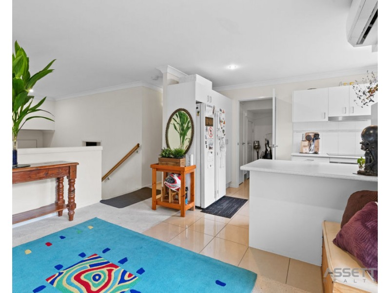 2/45 Blaxland Crescent, Redbank Plains QLD 4301
