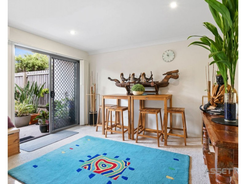 2/45 Blaxland Crescent, Redbank Plains QLD 4301