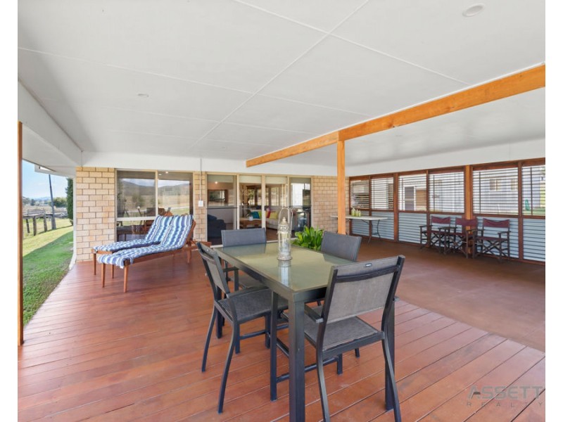 Peak Crossing QLD 4306