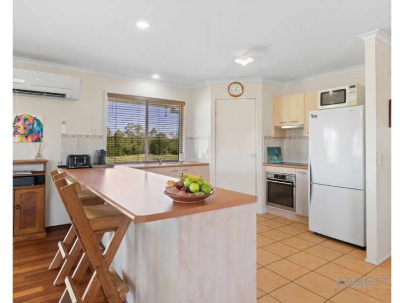 Peak Crossing QLD 4306