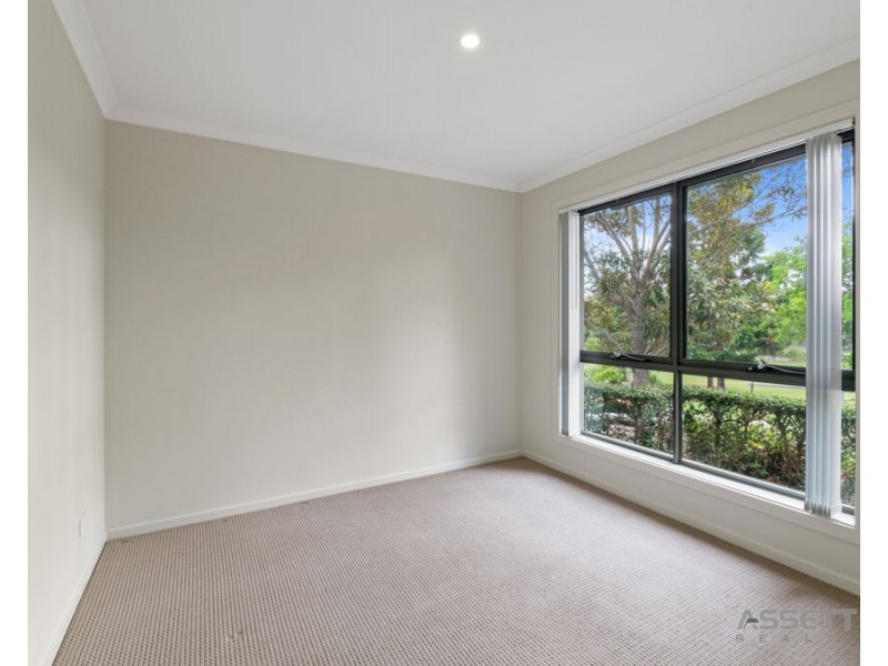 4/64 Glorious Promenade, Redbank Plains QLD 4301