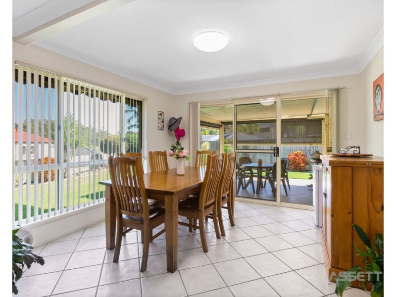 4 Doran Close, Westlake QLD 4074