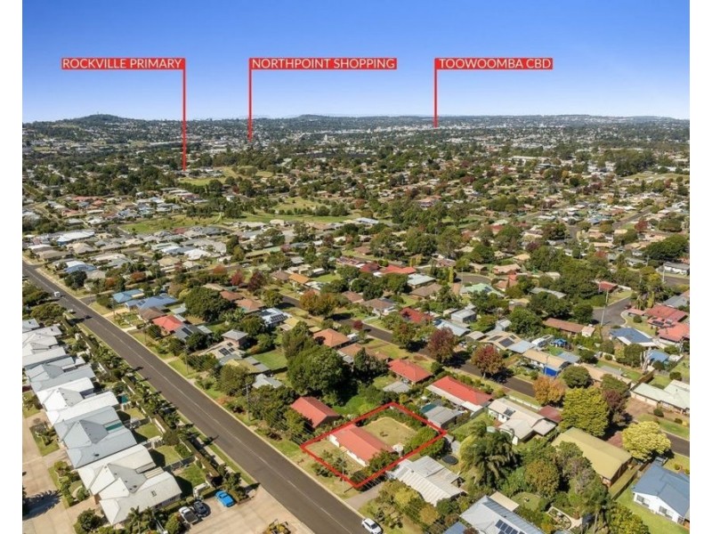 118 Hogg Street, Wilsonton Heights QLD 4350