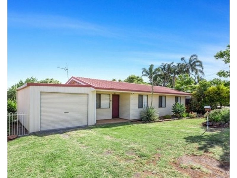 118 Hogg Street, Wilsonton Heights QLD 4350