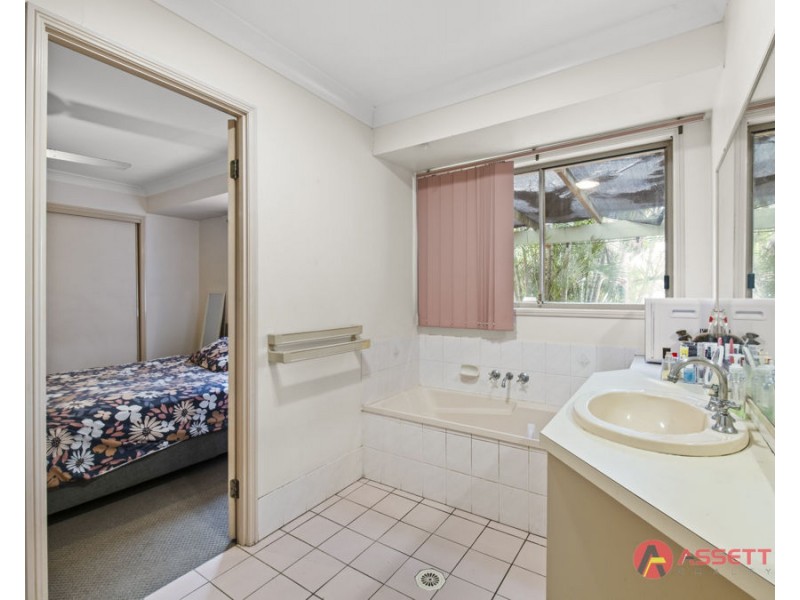 72 Lawrie Drive, Collingwood Park QLD 4301