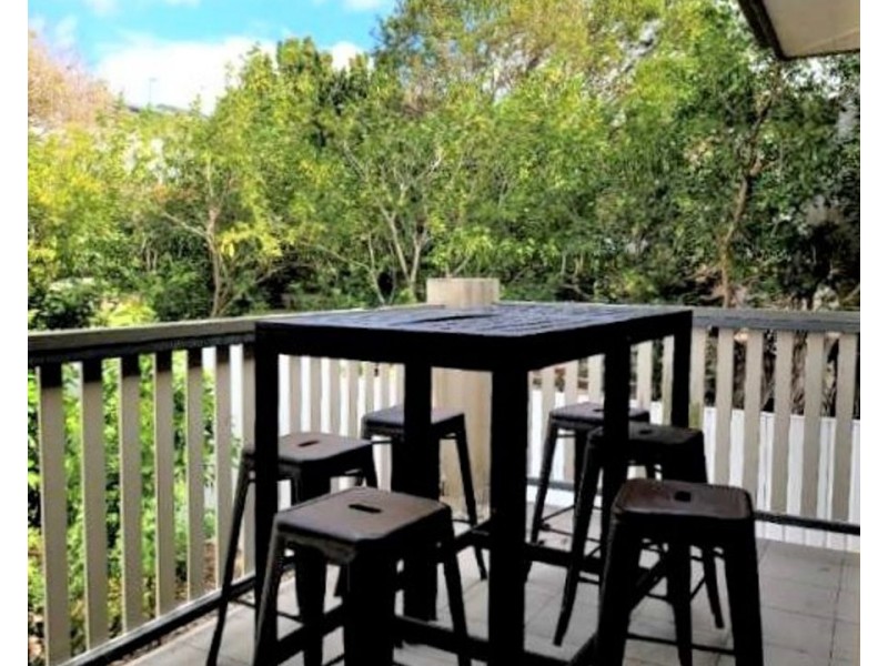3/4-6 Locke Street, Southport QLD 4215