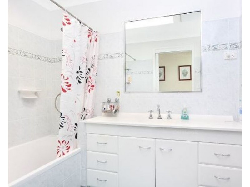 25 Barry Drive, Redbank Plains QLD 4301