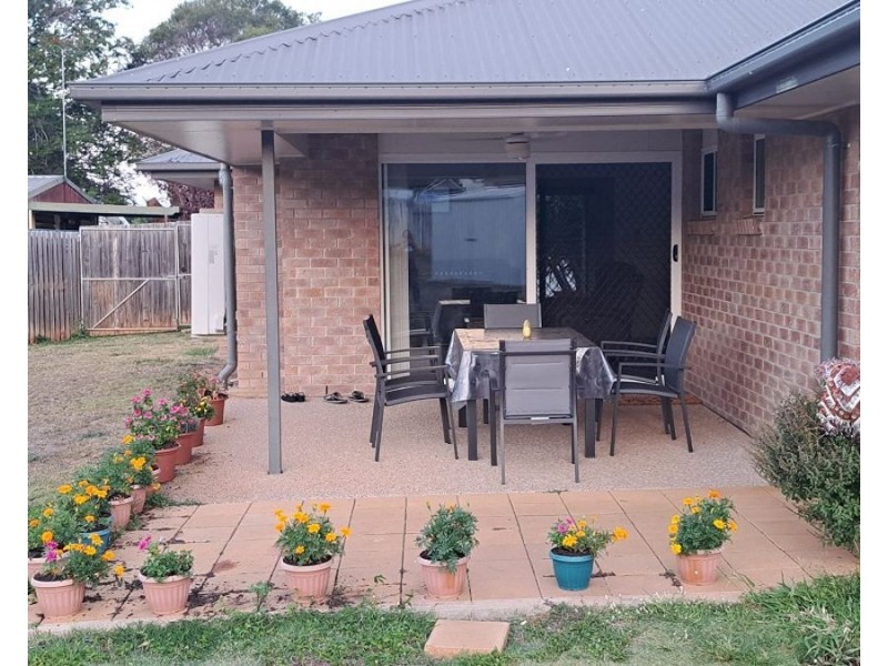 5A Hewett Street, Toll QLD 4820