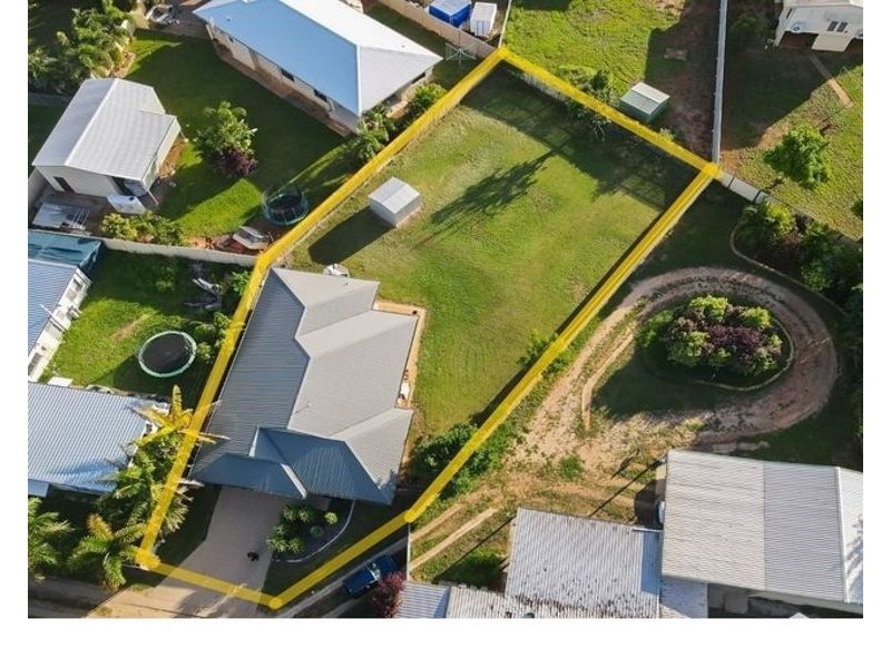 5A Hewett Street, Toll QLD 4820