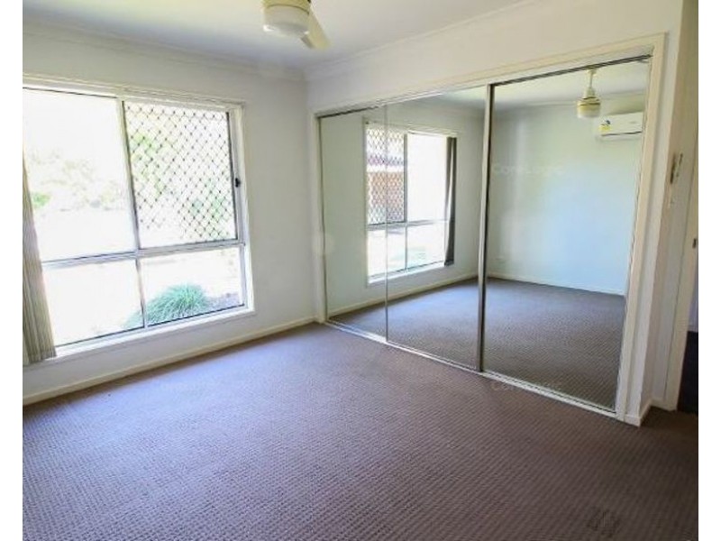 5A Hewett Street, Toll QLD 4820