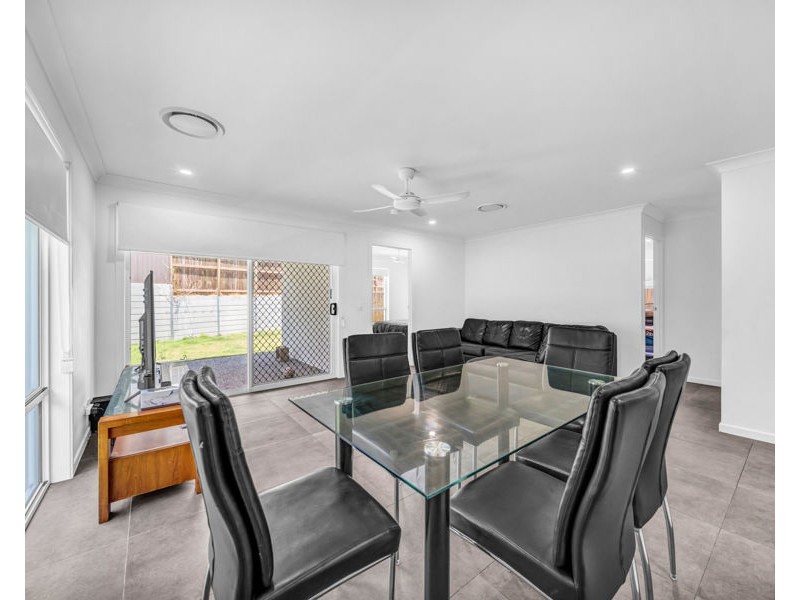 40 FANTAIL AVENUE, Redbank Plains QLD 4301