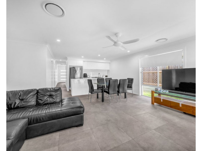 40 FANTAIL AVENUE, Redbank Plains QLD 4301